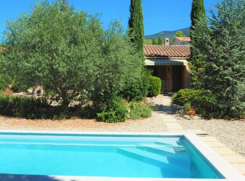 Holiday Home near Mont Ventoux Ski Resort