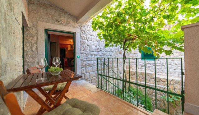 Holiday home Nela, (15671), Kaštel Stari, hr