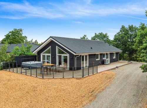 Holiday Home Nona - 150m from the sea by Interhome