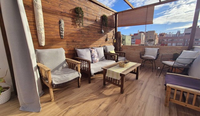 Holiday Home 'Oasis De Valencia' with Private Terrace, Wi-Fi and Air Conditioning