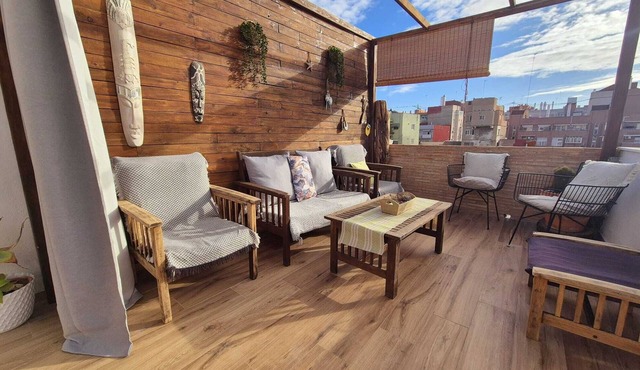 Holiday Home 'Oasis De Valencia' with Private Terrace, Wi-Fi and Air Conditioning