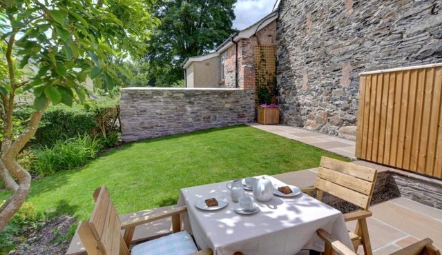 Holiday Home Old Rectory Annex by Interhome