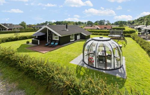 Holiday Home Pøt Strandby Juelsminde T