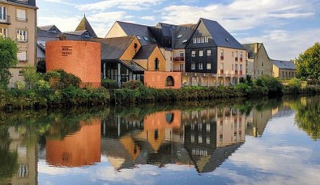 Holiday Home 'Pays Entre Terre Et Mer' with Private Terrace, Private Garden and Wi-Fi