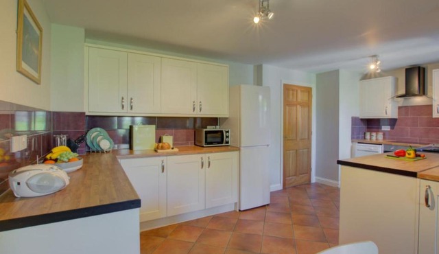 Holiday Home Pebble by Interhome