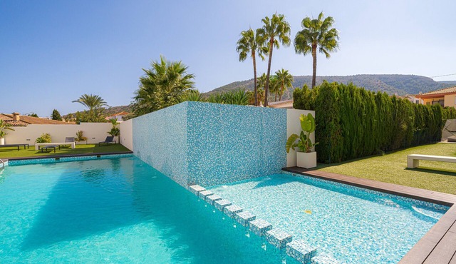 Holiday Home 'Pegaso Playa De Albir' with Sea View, Wi-Fi and Air Conditioning