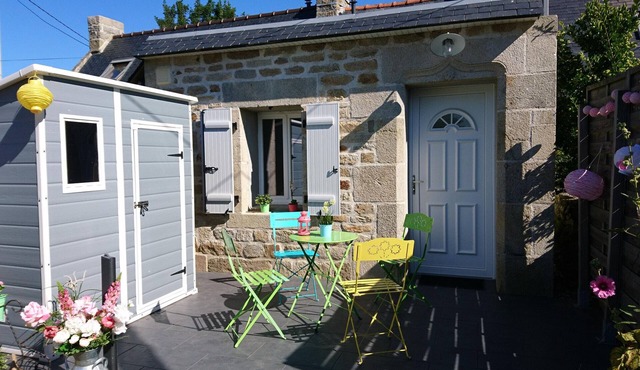 Holiday Home 'Penty Campagne 5min Spot Surf – 2 P' with Private Terrace and Private Garden
