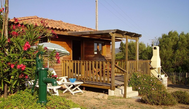 Holiday Home 'Petite Maison' with Sea View, Private Terrace and Private Garden
