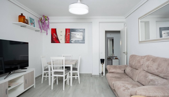 Holiday Home 'Piso En La Oliva Bien Comunicado' with Balcony, Wi-Fi and Air Conditioning