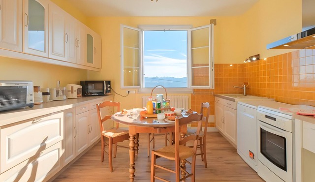 Holiday Home 'Puy De Pinou' with Private Garden and Wi-Fi