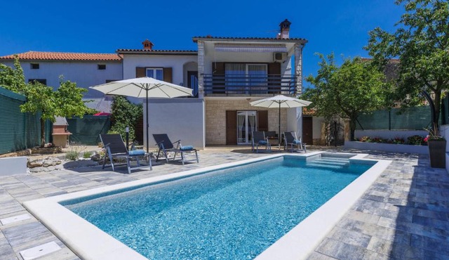 Holiday Home Reaa by Interhome