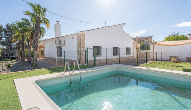 Holiday Home 'Reme ' with Private Pool, Wi-Fi and Air Conditioning