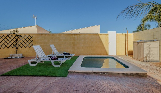 Holiday Home 'Reposo' with Private Pool, Wi-Fi and Air Conditioning