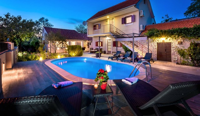 Holiday Home Rosko near Krka