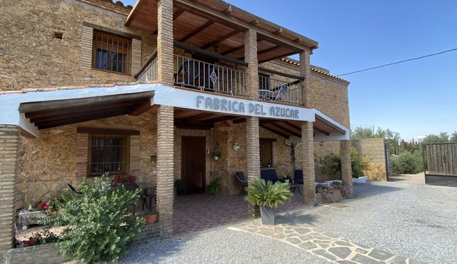 Holiday Home 'Rural Fábrica Del Azúcar ' with Mountain View, Wi-Fi and Air Conditioning