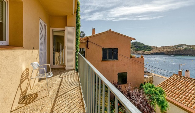 Holiday Home "Sa Tuna Stylish waterfront" with Sea View, Garden & Wi-Fi