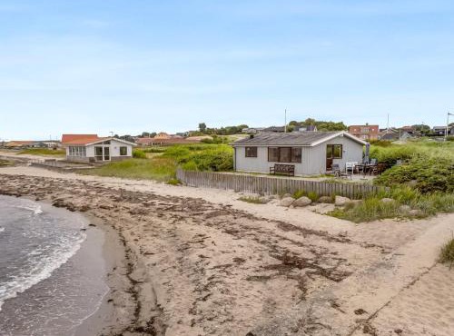 Holiday Home Signhild - 5m to the fjord by Interhome