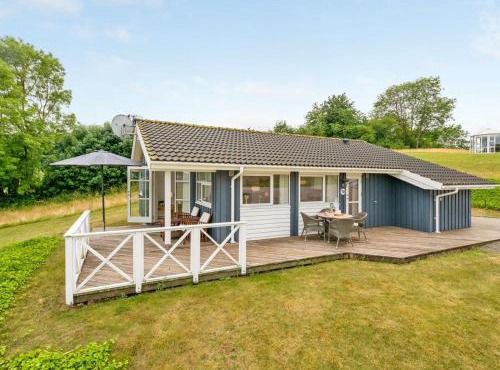 Holiday Home Sisko - 600m from the sea by Interhome