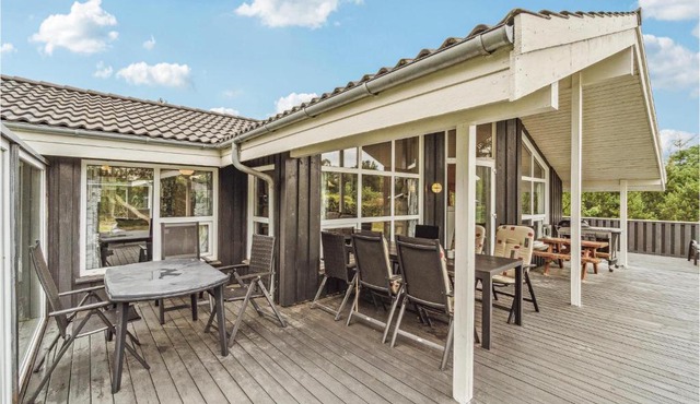 Holiday home Solsbækvej