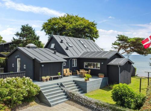 Holiday Home Sten - 30m from the sea by Interhome