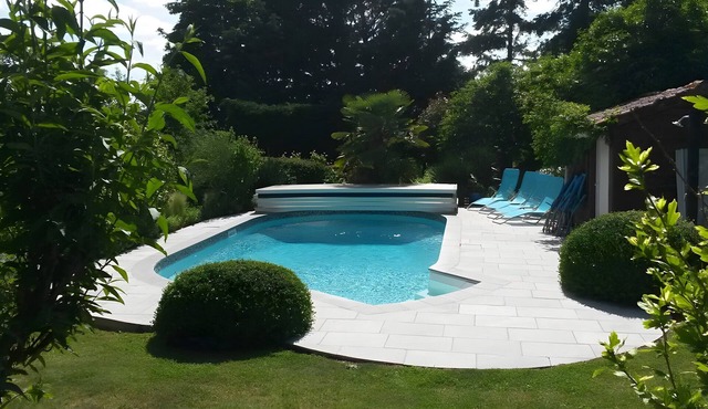 Holiday Home 'Superb Barn near Puy du Fou' – Peaceful, with Pool and Garden