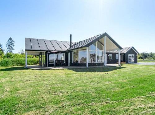 Holiday Home Swarthofthi - 1-5km from the sea by Interhome