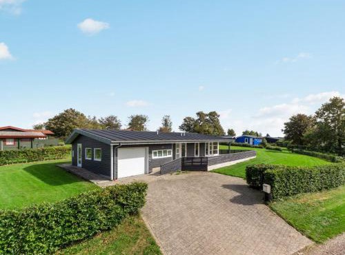 Holiday Home Sylvelin - 400m to the fjord by Interhome