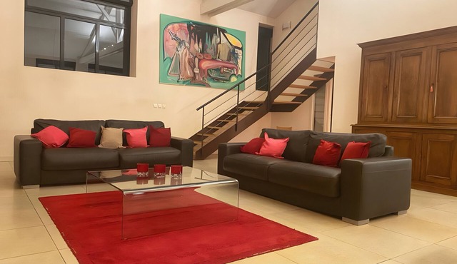 Holiday Home 'The Loft' with Private Terrace, Wi-Fi and Air Conditioning
