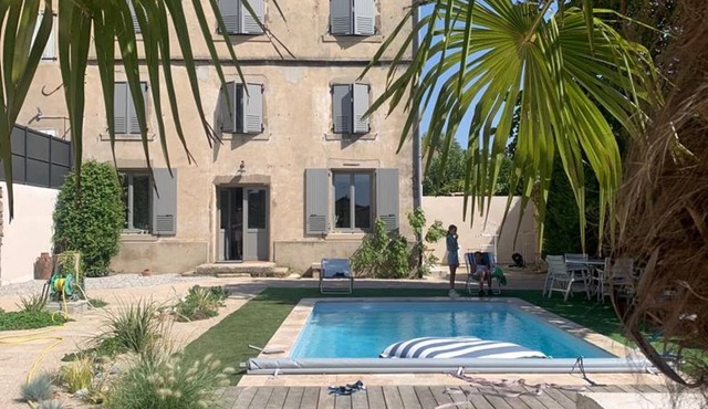 Holiday Home “The Ramparts House” with Private Pool, Wi-Fi, and Air Conditioning