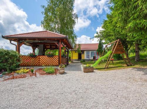 Holiday Home Tina by Interhome