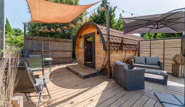 Holiday Home 'Tonneau Prestige' with Private Pool, Wi-Fi and Air Conditioning