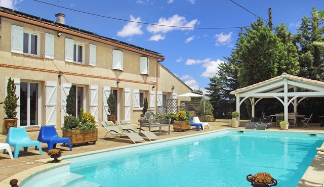 Holiday Home 'Toulouse Sud Beauséjour' with Mountain View, Wi-Fi and Air Conditioning