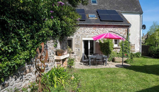 Holiday Home 'Ty Carolie' with Private Terrace, Private Garden and Wi-Fi