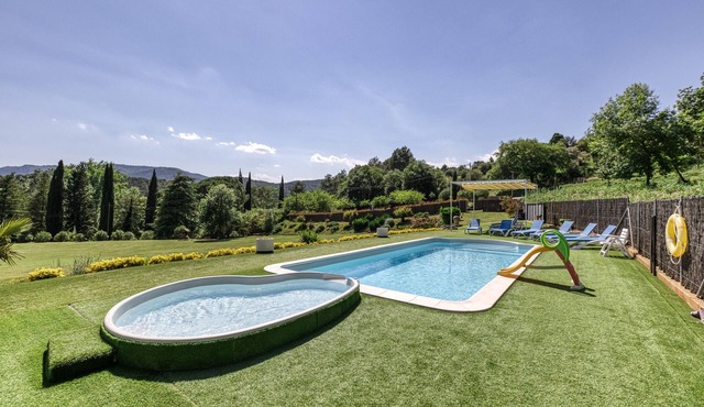 Holiday Home 'Usall Rural' with Private Pool, Wi-Fi and Air Conditioning