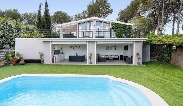 Holiday Home 'Valle De Los Sueños' with Mountain Views, Wi-Fi and Air Conditioning