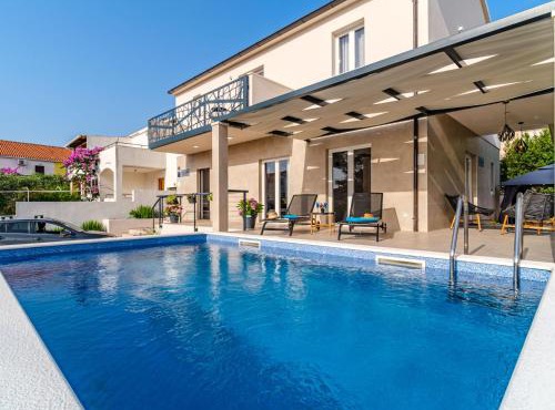 Holiday Home Villa Renesansa by Interhome