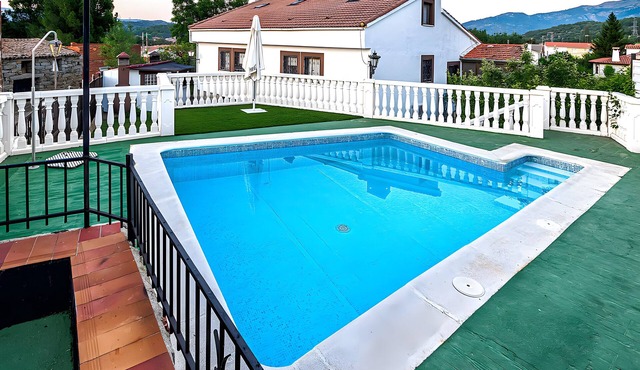 Holiday Home 'Viria' with Mountain Views, Wi-Fi and Air Conditioning