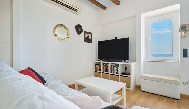 Holiday Home "Voramar" with Sea View & Wi-Fi