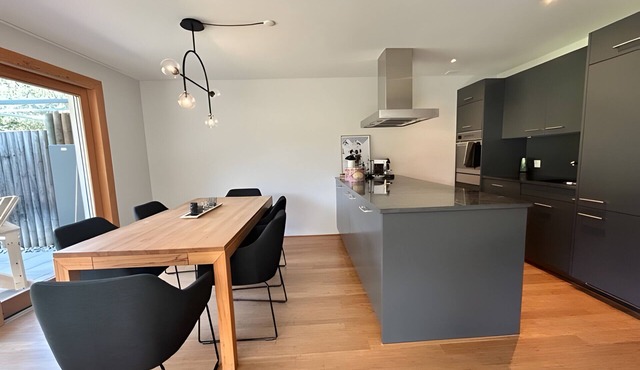 Holiday Home 'Wef 2026 The Perfect Retreat' with Shared Terrace, Shared Garden and Wi-Fi