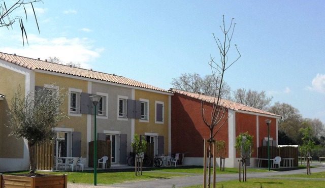 Holiday Home w/Pool near Béziers