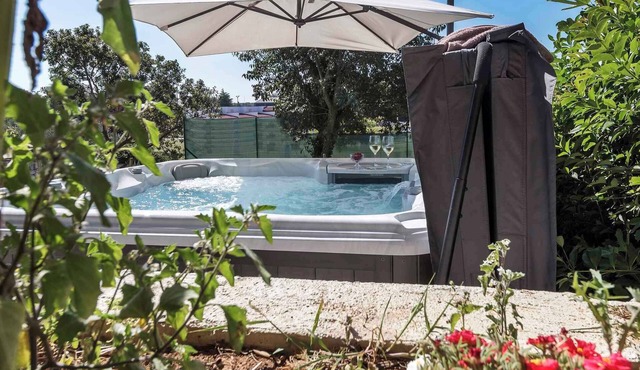 Holiday home with beautiful garden