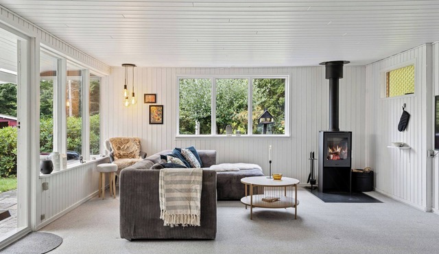 Holiday home with creative space near Glesborg