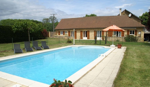 Holiday home with pool, enclosed garden