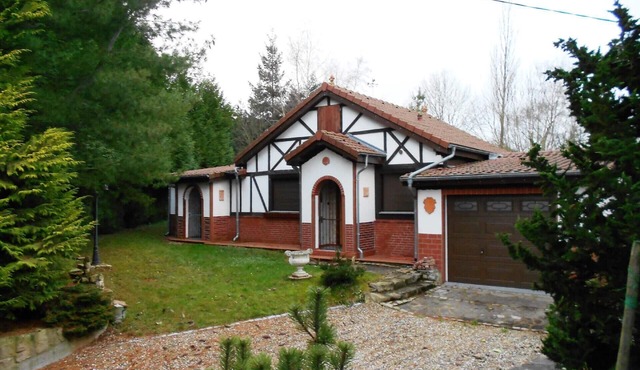 Holiday home with large garden in La Prée