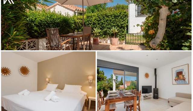Holiday home with large sunny terrace, Costabella
