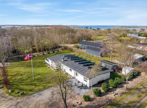 Holiday Home With Pool And Spa Close To The Limfjord