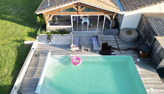 Holiday Home with Private Pool, Private Terrace and Wi-Fi