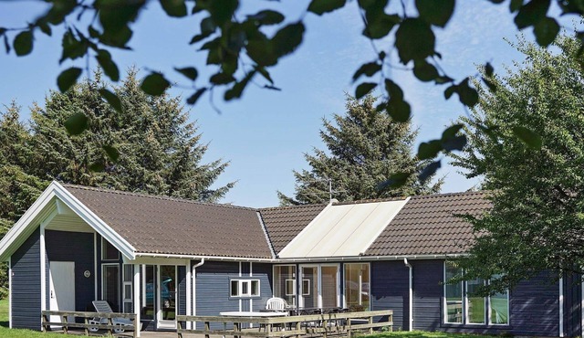 Holiday Home with Sauna by Beach