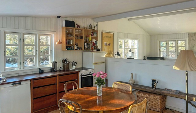 Holiday home with sea view near marina