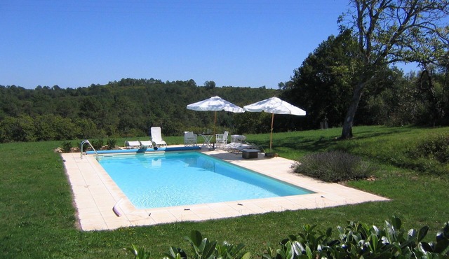 Holiday home with tennis court in Montcléra